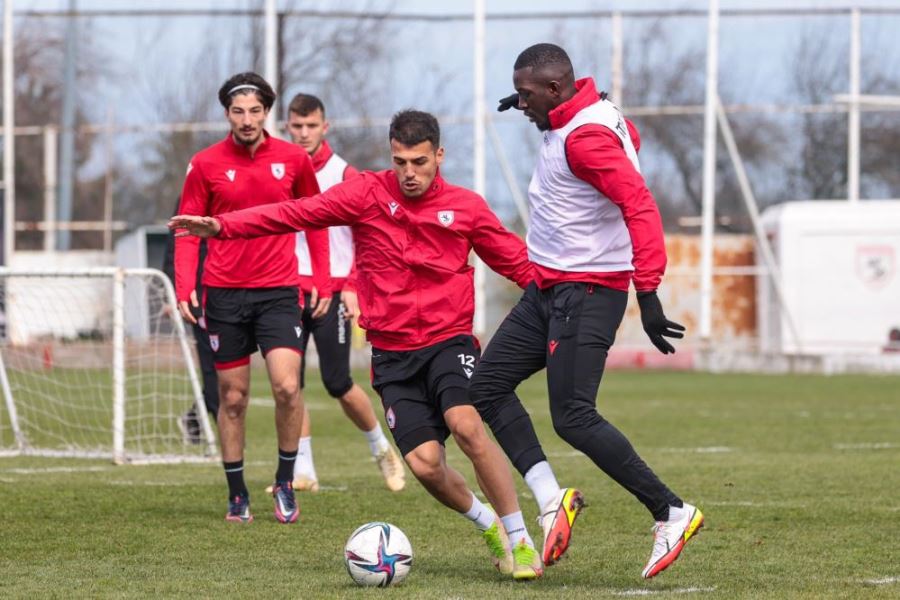 Samsunspor ile B.B. Erzurumspor 4. randevuya çıkıyor