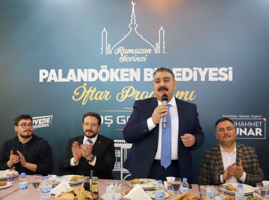 Başkan Sunar’dan gençlere iftar yemeği