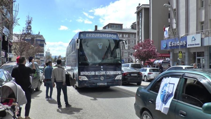 Erzurum’da yarı final maçı öncesi şehir turu