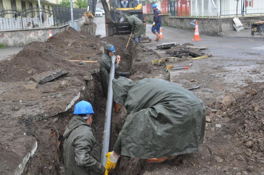 Büyükşehir altyapıda da arı gibi çalışıyor