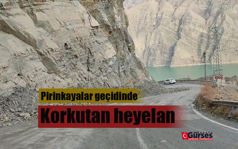 Pirinkayalar geçidinde korkutan heyelan