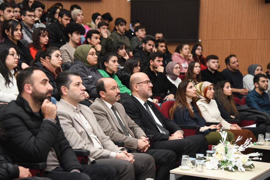 BİTES Yönetim Kurulu Başkanı ETÜ’lü gençlerle bir araya geldi