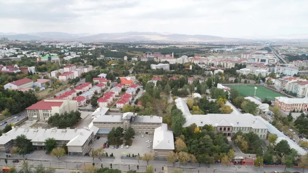 Mareşal Fevzi Çakmak Askeri Hastanesi Eski Binası, Erzurum Lisesine devrediliyor