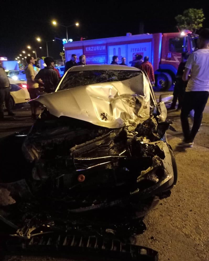 Erzurum’da 3 ayrı trafik kazası: 8 yaralı