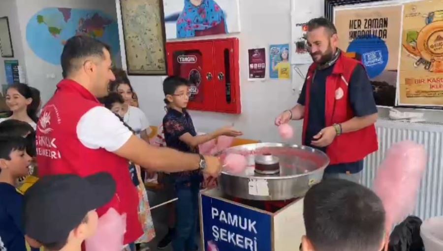 Gençlik Merkezi’nden çocuklar gönüllerince eğlendi