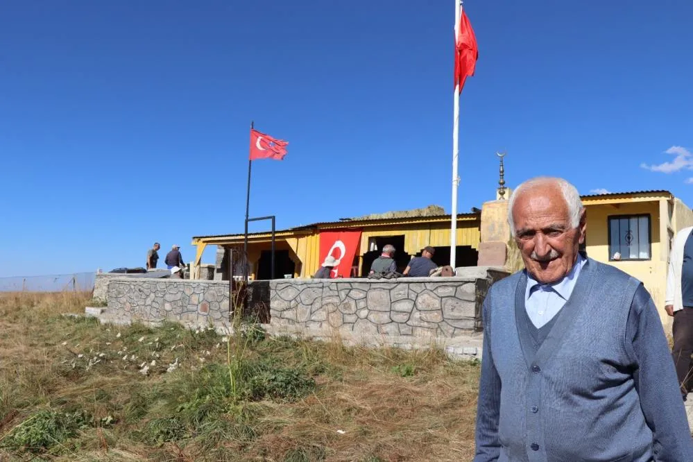 Kimse donmasın diye Allahuekber dağına sığınak yaptı