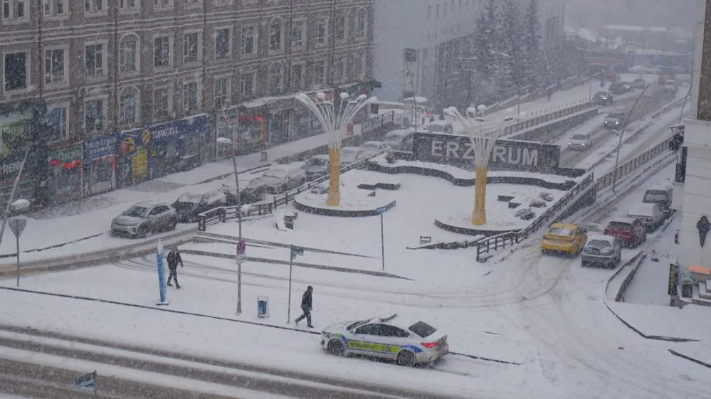 Erzurum beyaza büründü