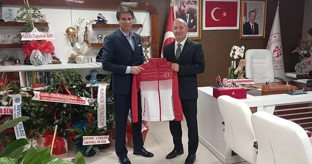 Erzurum Gençlik ve Spor İl Müdürü, Curling Federasyonu Başkanı ve Yönetim Kurulu Üyelerini Ağırladı.