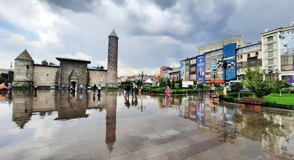 Erzurum için kuvvetli yağış uyarısı