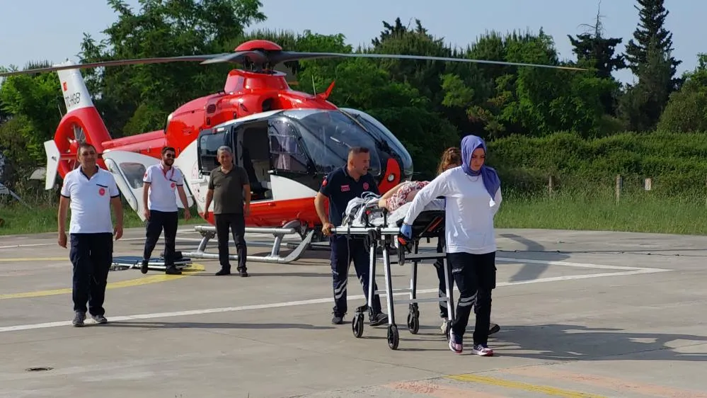 Ambulans helikopterler erken doğum riski olan genç kadın için havalandı