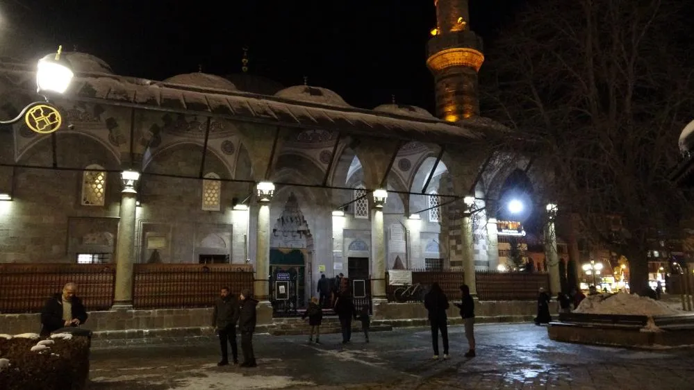 Erzurum’da ilk teravih namazı heyecanı