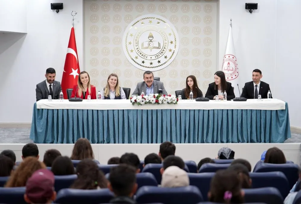 Uzundereli öğrencilerden Ankara çıkarması: Bakan Yusuf Tekin