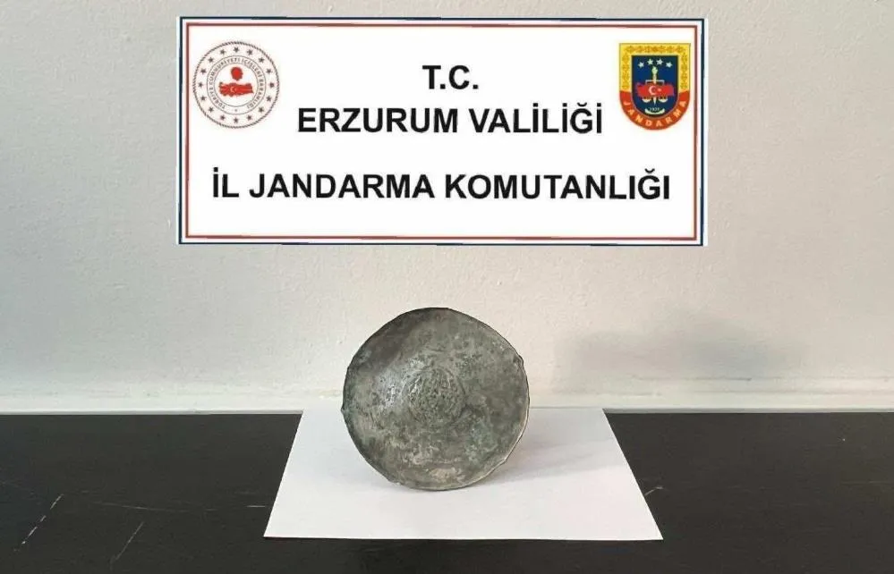 Piknikte bulduğu Bizans dönemi bronz diski jandarmaya teslim etti