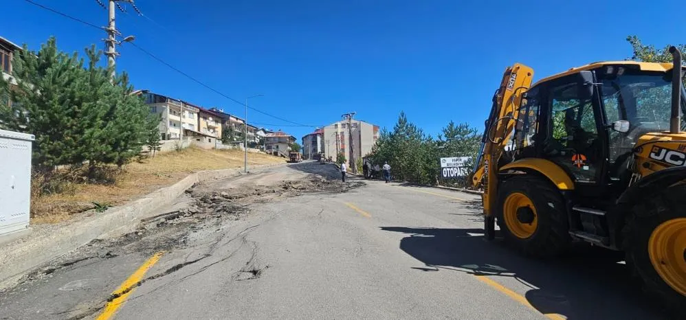 İspir’de heyelanlı bölgeye müdahale başladı