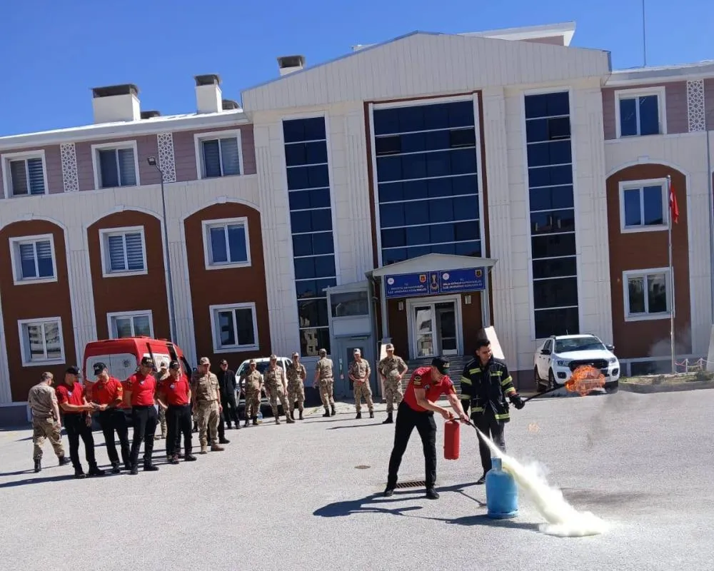 Erzurum itfaiyesinden eğitim desteği
