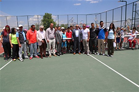 TÜRKIYE 12 YAS HAFTA SONU TENIS TURNUVASI ERZURUM’DA BASLADI