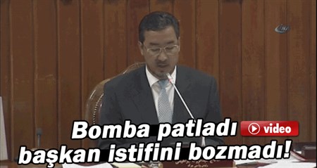 Bombalar Afgan Parlamentosu’nu salladi, baskan istifini bozmadi