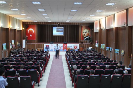 HÜKÜMLÜ VE TUTUKLULARA “AILE IÇI ILETISIM” SEMINERI