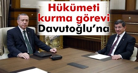 Hükümeti kurma görevi Davutoglu’na