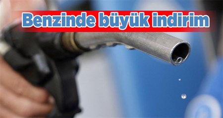 Benzinde büyük indirim