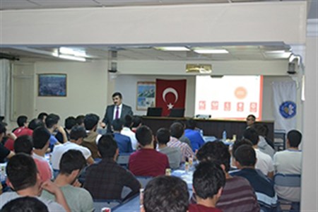 ÜNIVERSITE ÖGRENCILERINE “AILE IÇI ILETISIM” SEMINERI DÜZENLENDI