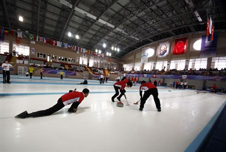 VALI ALTIPARMAK ”CURLING FEDERASYONU KARARINI GÖZDEN GEÇIRMELI”