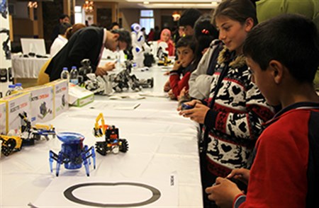 ROBOTLAR ERZURUM’DA GÖRÜCÜYE ÇIKTI