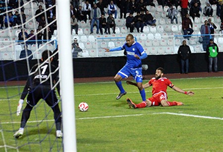 B.B. Erzurumspor: 1 – Tuzlaspor: 4