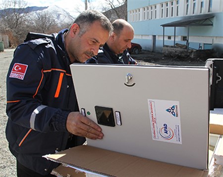 Deprem Kayit Istasyonlarinin bakimlari yapiliyor