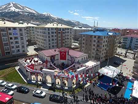 Büyüksehir’in Egitim Yatirimi Ahmet Hamdi Tanpinar bilgi evi açildi