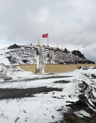 Erzurum’un yüksek kesimlerine Mayis kari