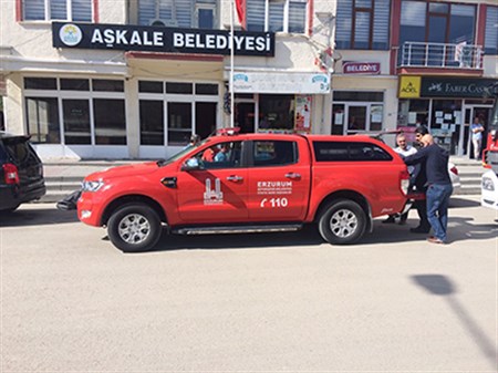 Büyüksehir Belediyesinden Askale itfaiyesine araç destegi