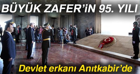 Devlet erkani Anitkabir’de