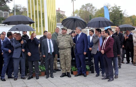 Erzurum’da Amatör Spor Haftasi kutlamalari yagmur nedeniyle yarim kaldi