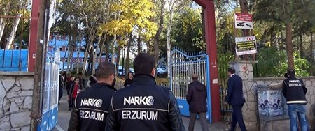 Narkotik ekiplerinden sokak saticilarina operasyon