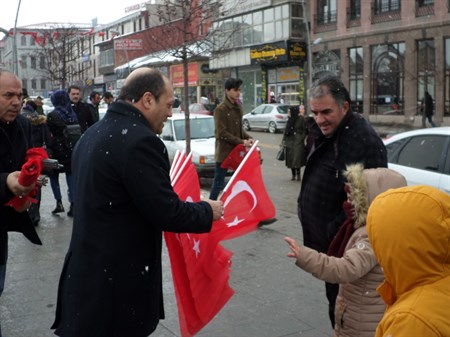 MHP Erzurum Il Baskanligi’ndan bayrak dagitimi