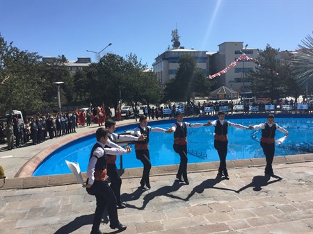 Erzurum’da Turizm Haftasi, folklor ve Mehter gösterisiyle basladi