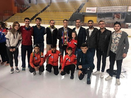 Palandöken Belediyesi short track sporculari Türkiye’de bir numara