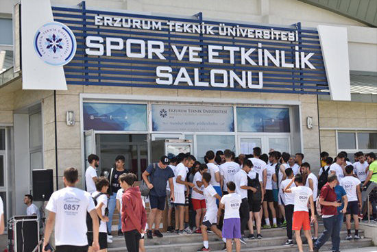 ETÜ Spor Bilimleri Fakültesi özel yetenek sinavi yapildi