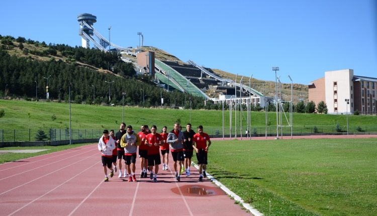 Palandöken Belediyesi voleybol takimi yeni sezon hazirliklarini sürdürüyor