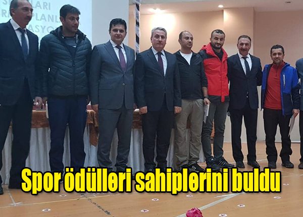 Spor ödülleri sahiplerini buldu