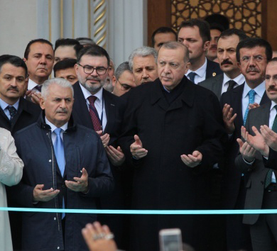 Cumhurbaskani Erdogan Izmir’de konustu