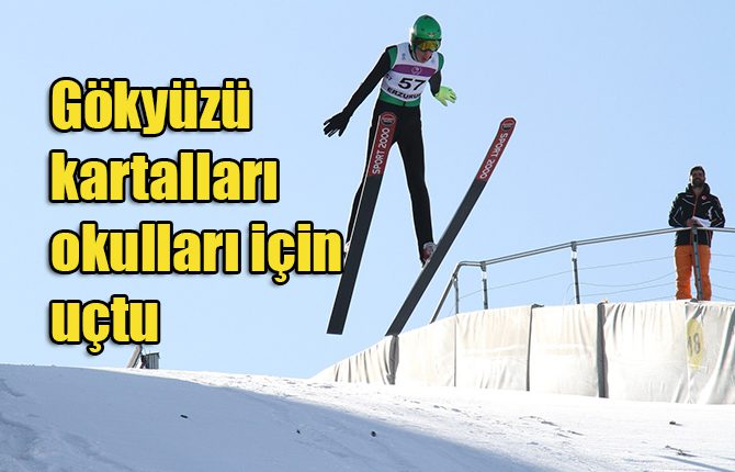 Gökyüzü kartallari okullari için uçtu