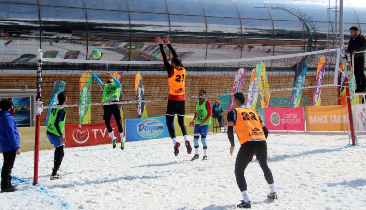 Palandöken’de kar voleybolu final heyecani