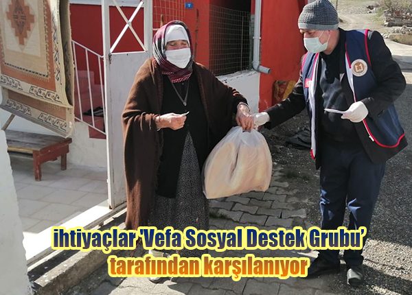 Sokaga çikamayan vatandaslarin ihtiyaçlari ‘Vefa Sosyal Destek Grubu’ tarafindan karsilaniyor