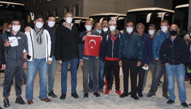 Erzurum’da karantina süreci biten vatandaslar memleketlerine ugurlandi