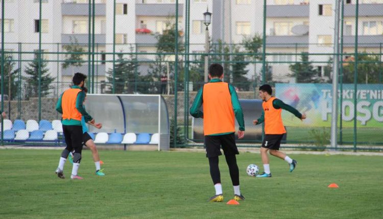 Giresunspor yeni sezon hazirliklarini Erzurum’da sürdürüyor