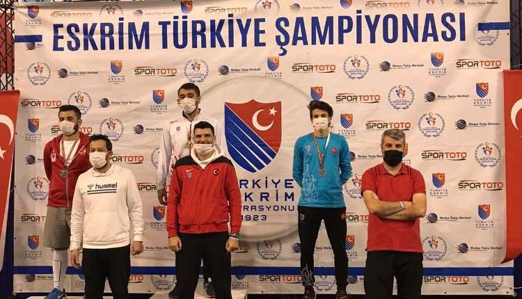 Eskrim Türkiye Sampiyonasinda Erzurum’a altin ve bronz madalya