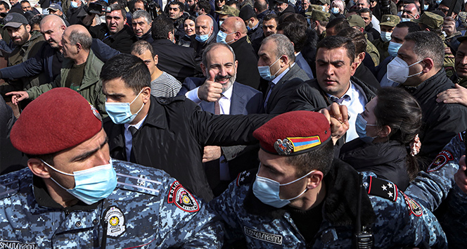 Ermenistan’daki darbe girisimine dünya genelinden tepki