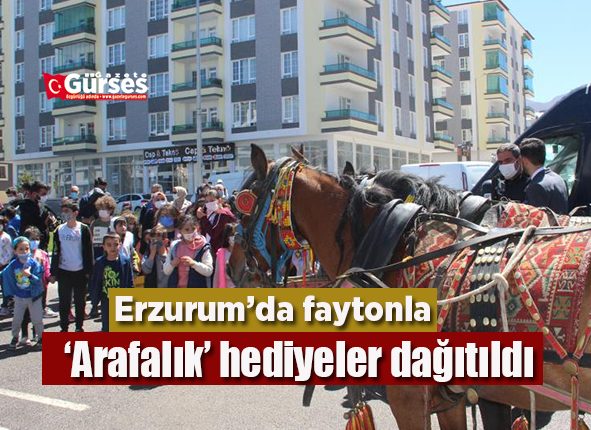 Erzurum’da faytonla ‘Arafalik’ hediyeler dagitildi
